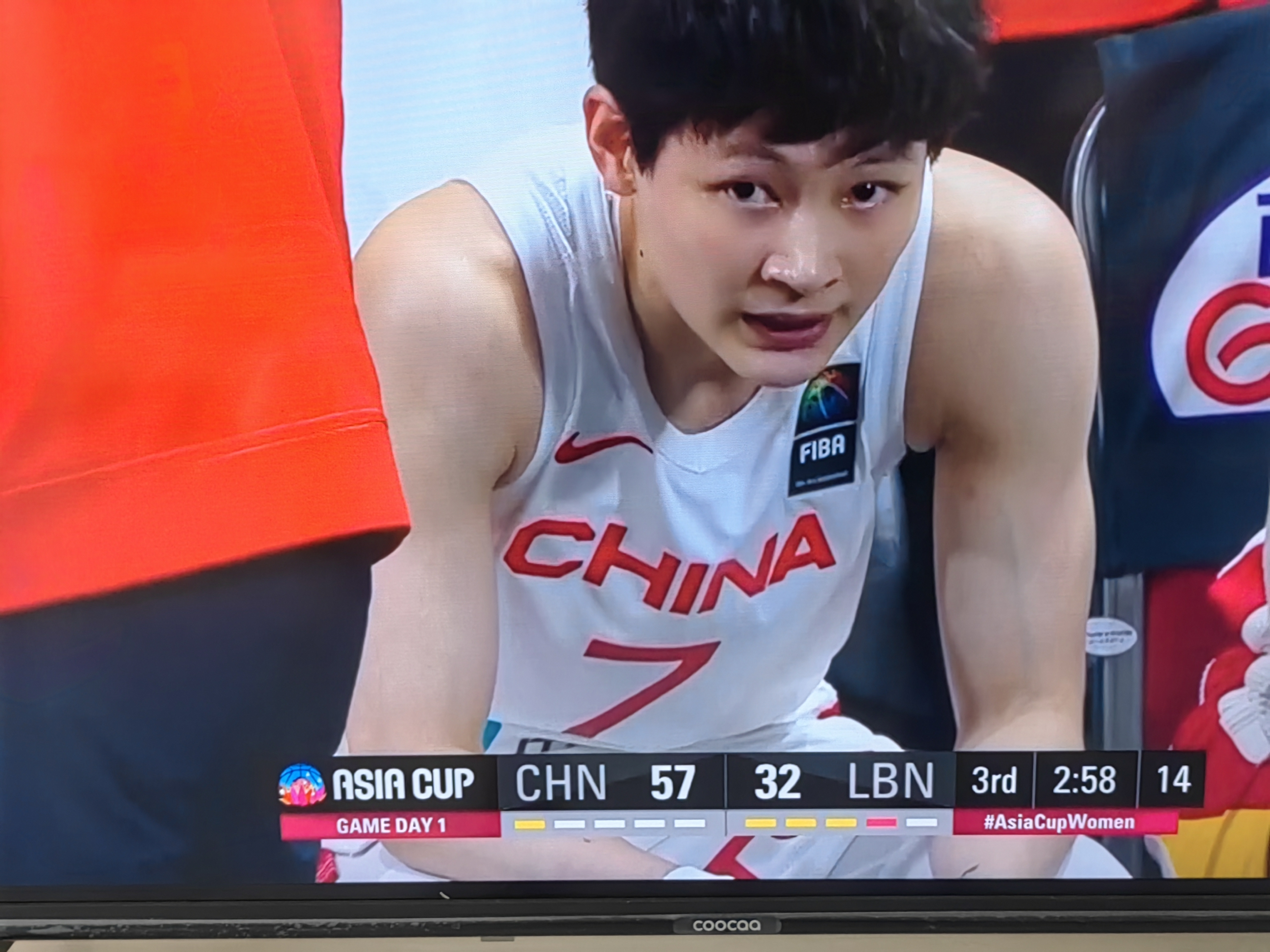 关于橄榄球杯赛，燕赵玄武队与渝州闪电队淘汰对手，阵地战处理得当！定海神针仍在的信息