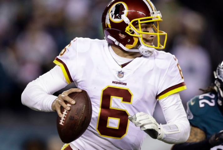 关于橄榄球杯赛，燕赵玄武队与渝州闪电队淘汰对手，阵地战处理得当！定海神针仍在的信息